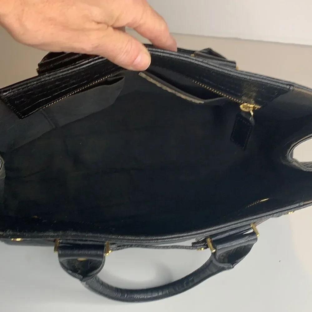 Samantha Thavasa black textured leather satchel